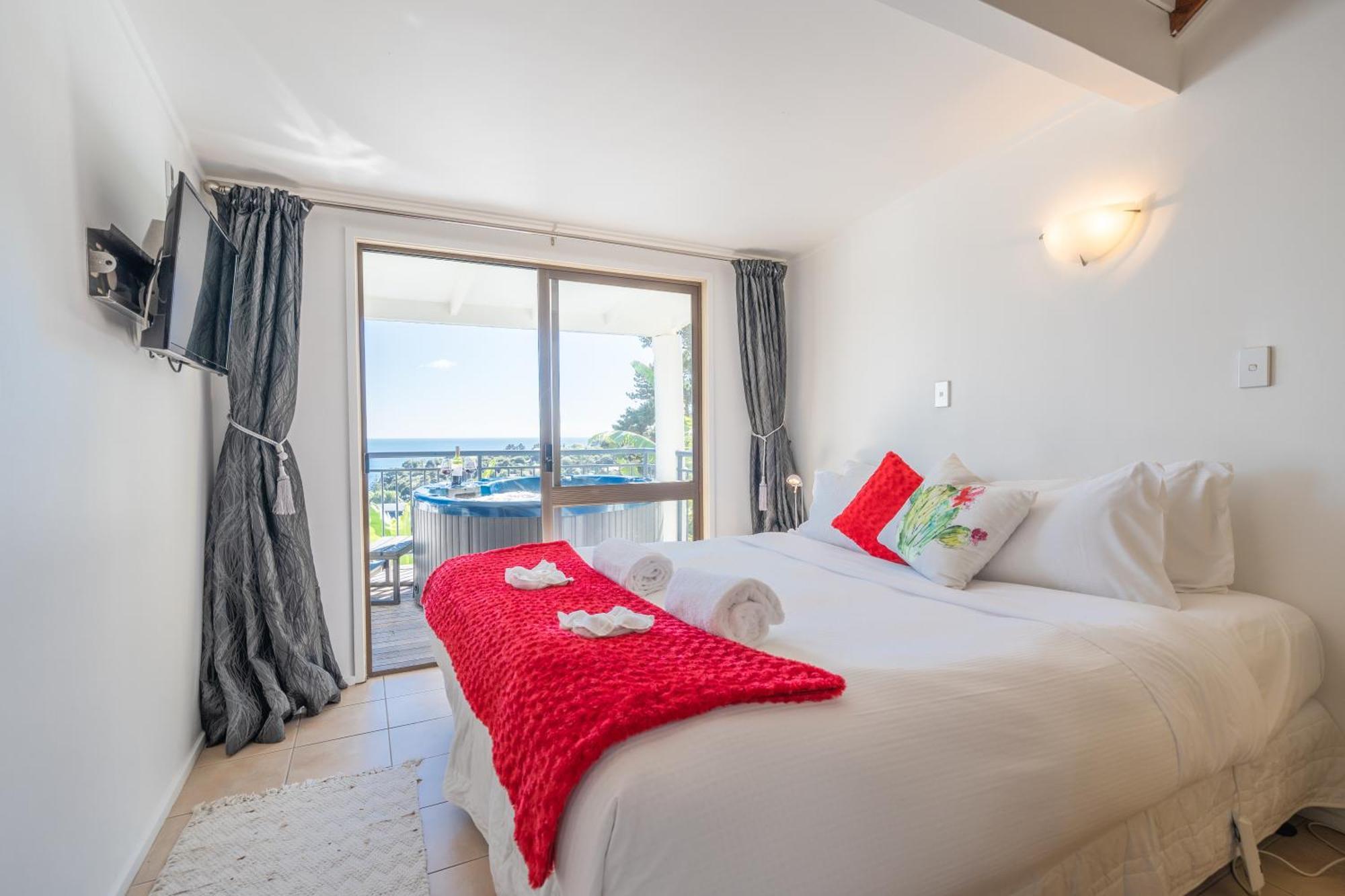 Palm Beach Cottage With Private Spa Pool Kültér fotó