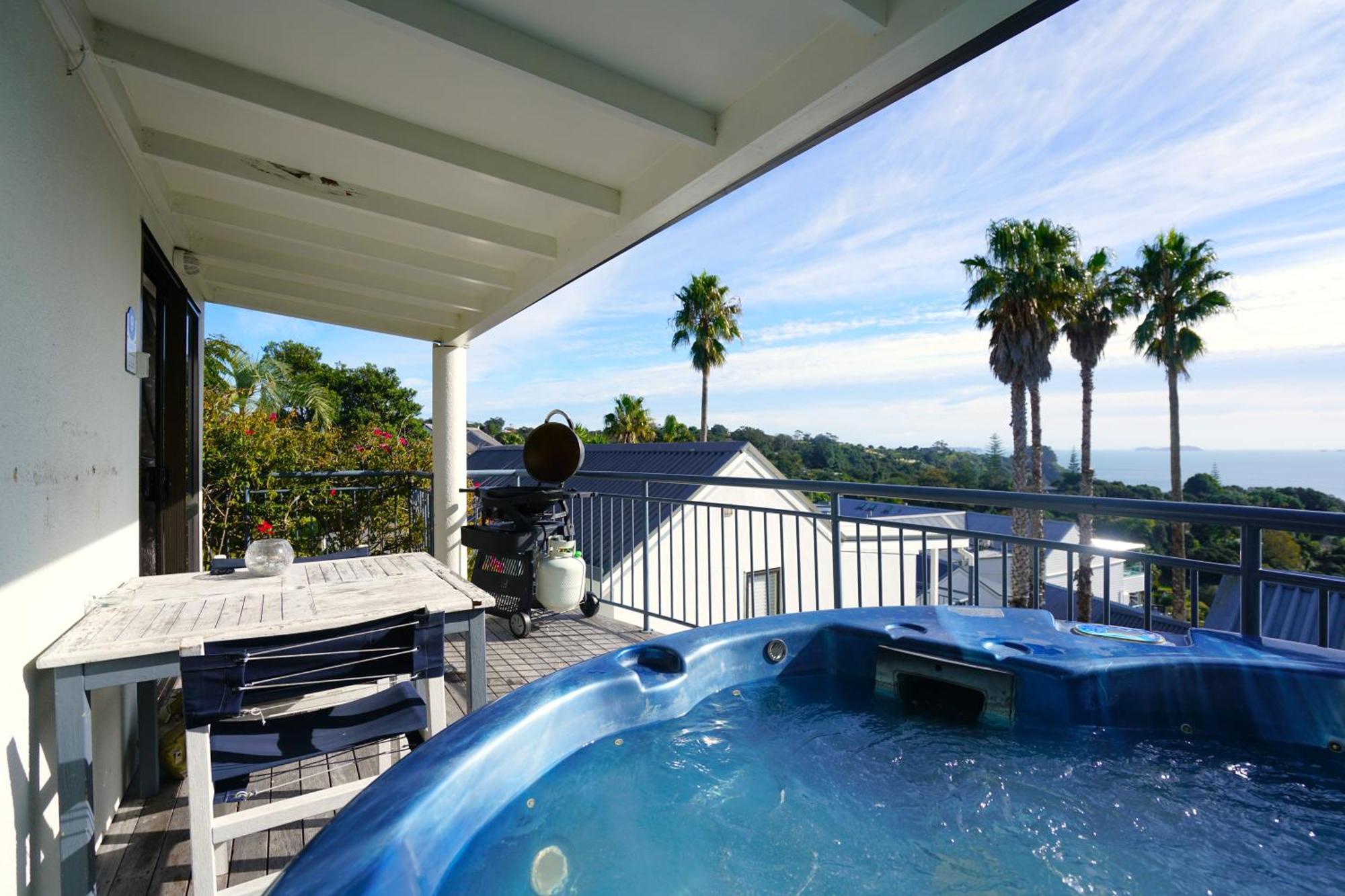 Palm Beach Cottage With Private Spa Pool Kültér fotó